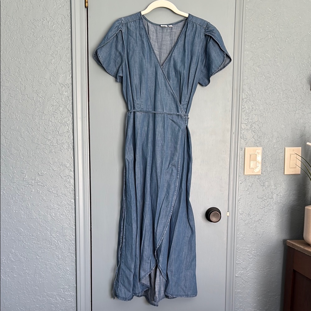 GAP Blue Chambray Wrap Tie Front Maxi Dress